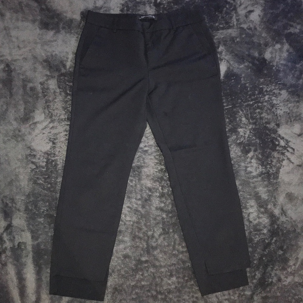Zara Black Mid-rise cropped pants